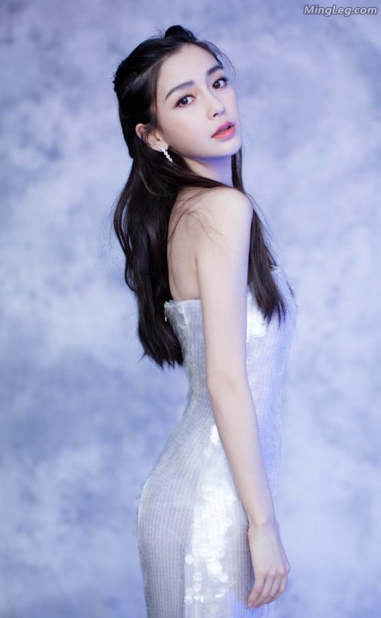Angelababy杨颖仙女天使的凉鞋美脚丫(13/15)