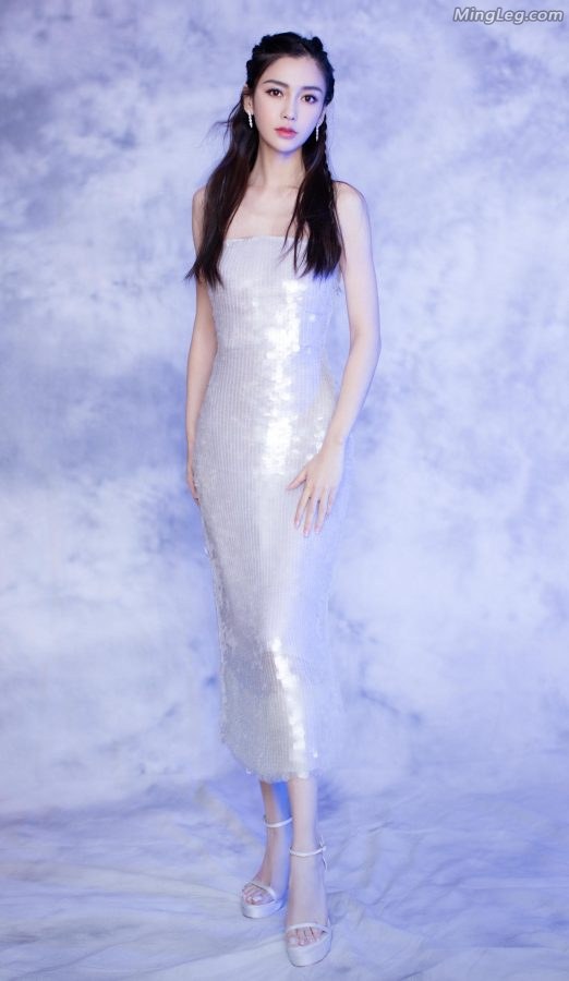 Angelababy杨颖仙女天使的凉鞋美脚丫(15/15)