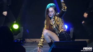韩国女歌手李宣美性感长腿舞姿妖娆[网盘]