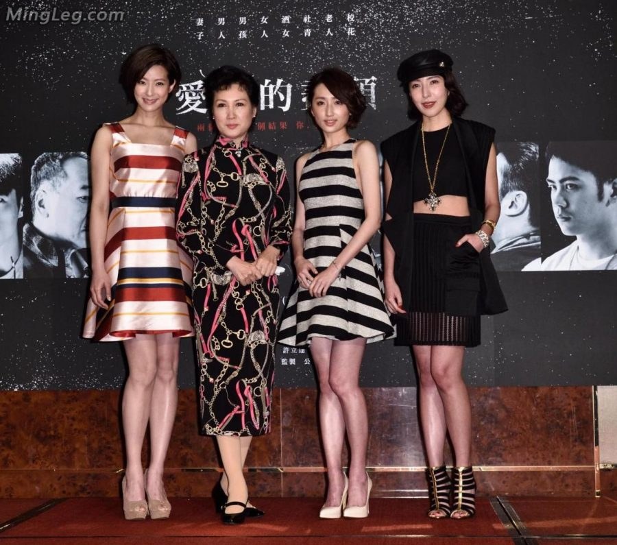 Lai Yayan, Ke Jiayan and Yang Jinhua shared the stage to show off their beautiful legs and high heels(30/30)