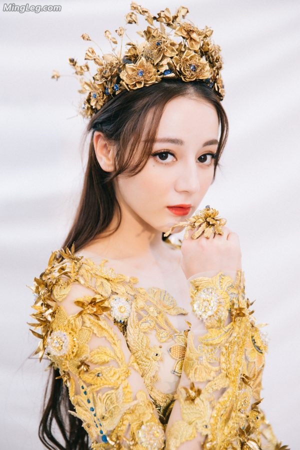 金鹰女神迪丽热巴请收下我的膝盖(5/14)