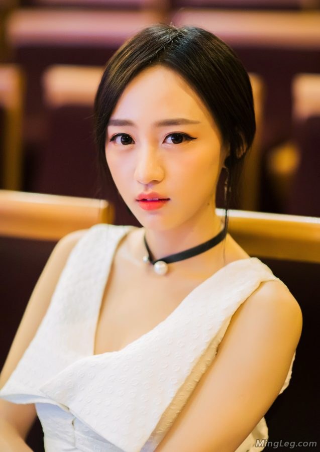 SNH48黄婷婷白裙玉足仙气十足(3/4)