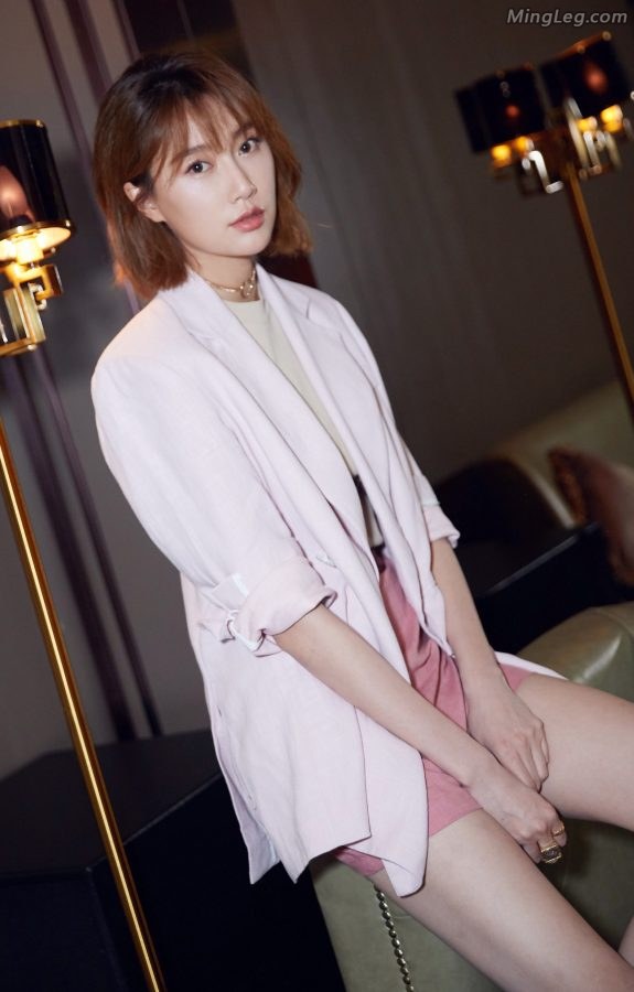 1米81的高个美女李斯羽人美腿长(2/5)