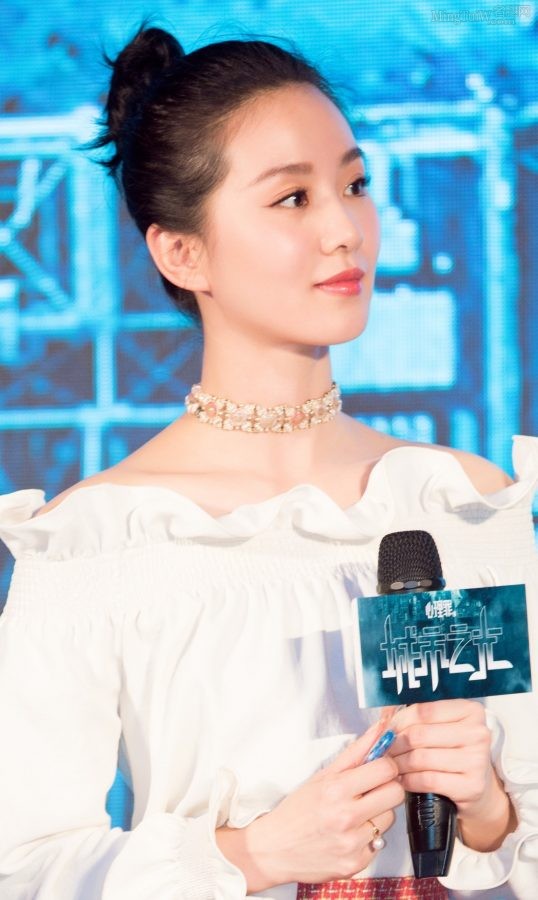 刘诗诗红色恨天高玉腿发光(5/5)