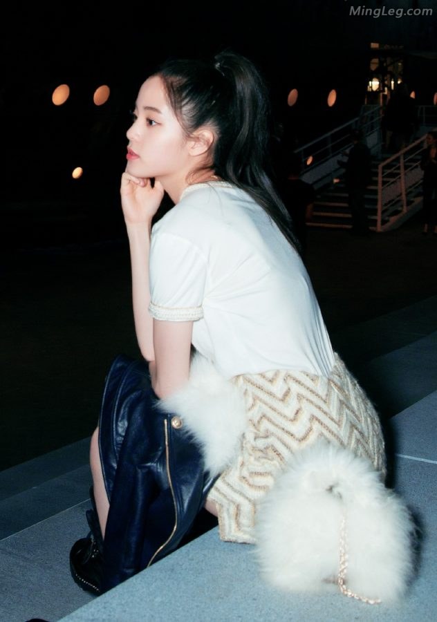 欧阳娜娜靴子玉腿what a beautiful girl(2/23)