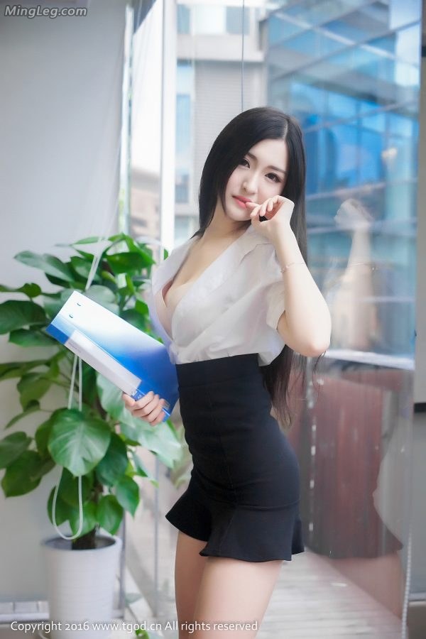 模特沈梦瑶在明媚的办公室里秀美好身材(56/60)