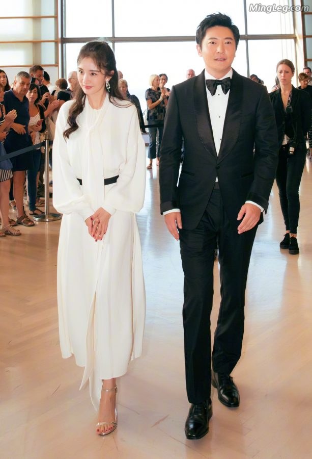以后刘恺威也只能对着杨幂的照片打飞机了(8/15)
