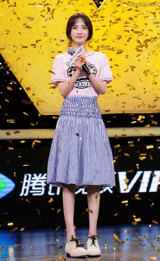 人间天使小幂幂穿什么都会有反应(1/16)