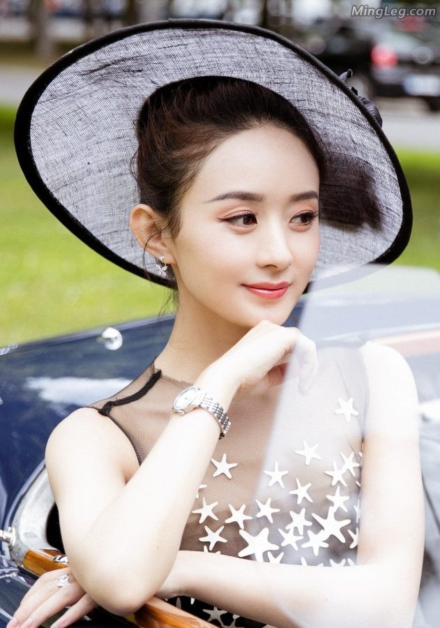 赵丽颖优雅高跟鞋想娶一个这样的老婆每天喊我起床(6/6)