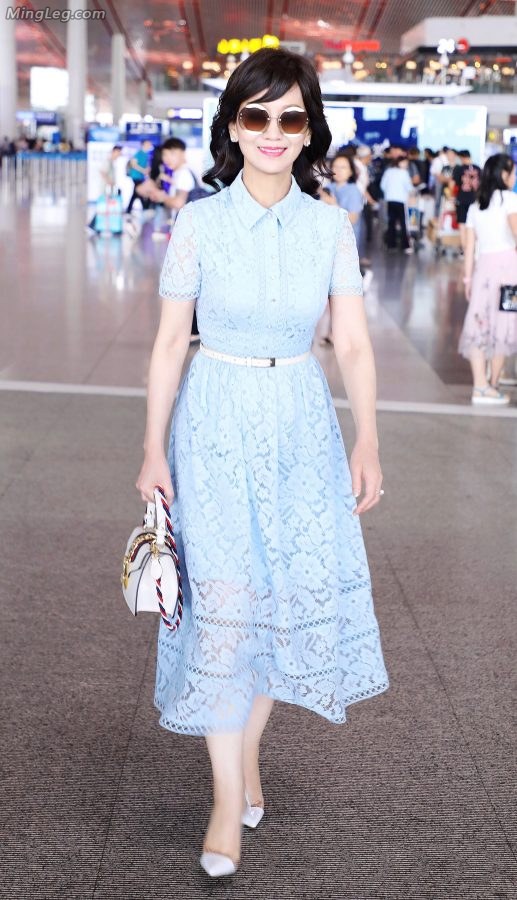 Zhao Yazhi's favorite pair of white high heels(6/7)