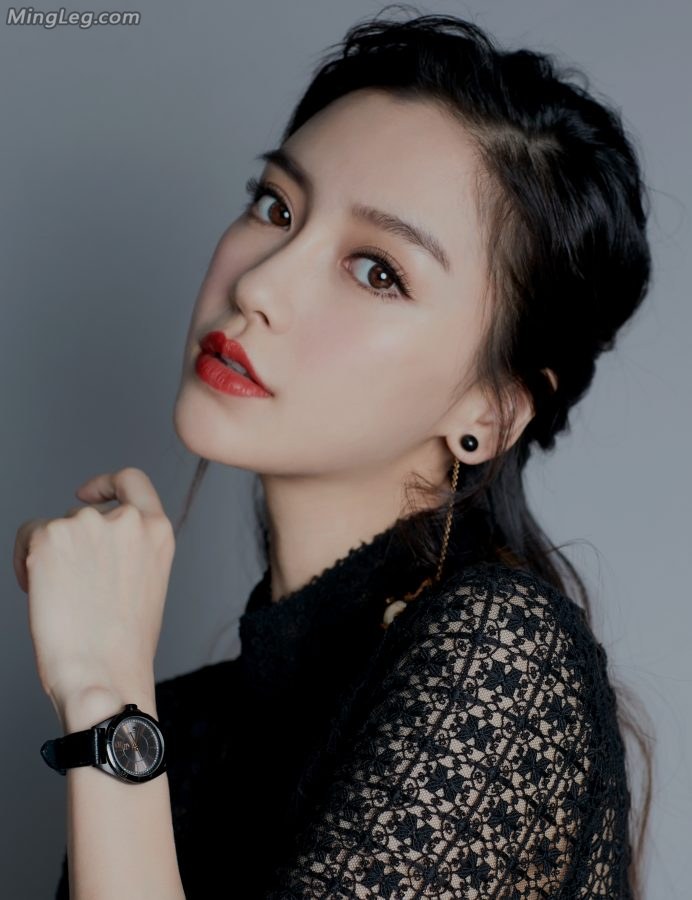 Angelababy杨颖性感透视装露内衣(5/13)