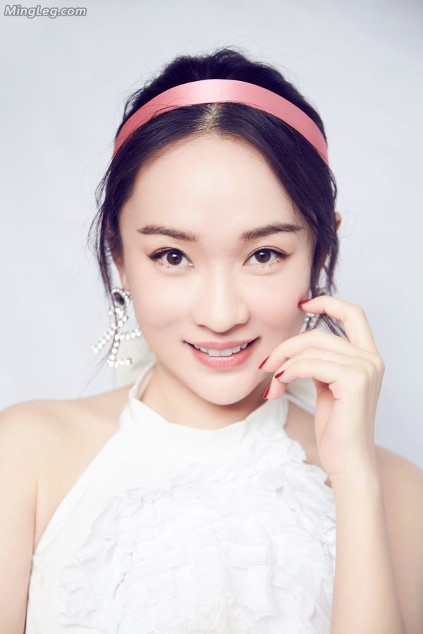 粉色系人妻霍思燕精致的高跟美足(10/10)