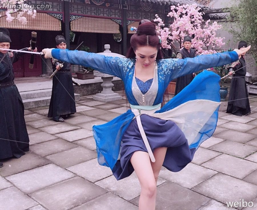 女侠姜妍拍古装片也能露大白腿真是666(2/2)