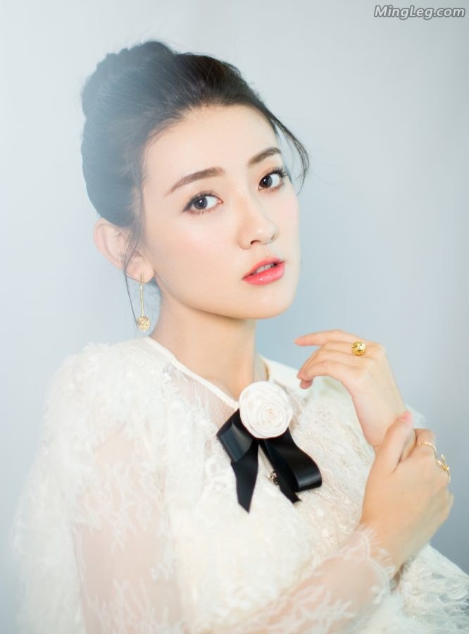 小公主梁洁尖头高跟玉腿小脸蛋很美很美的(6/6)