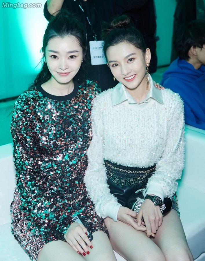 宋轶高跟凉鞋美脚闪亮发光(5/10)