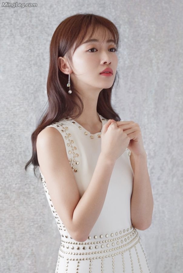 Wu Jinyan's sandals and jade feet make a wonderful appearance(5/11)