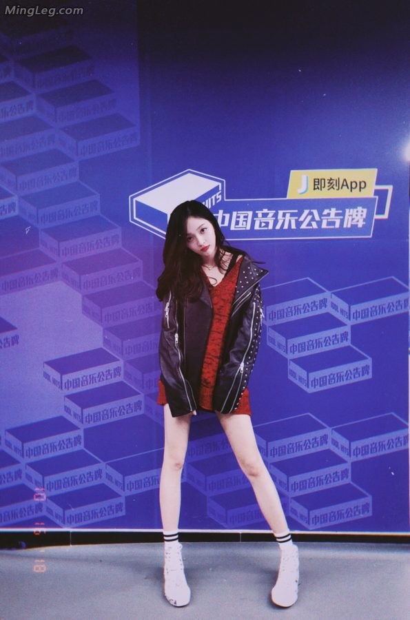 95年的美宣吴宣仪颜值有点高(2/5)