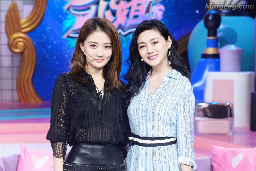 徐璐玉腿高跟做客《Beauty小姐》与大S谈笑风生(11/14)