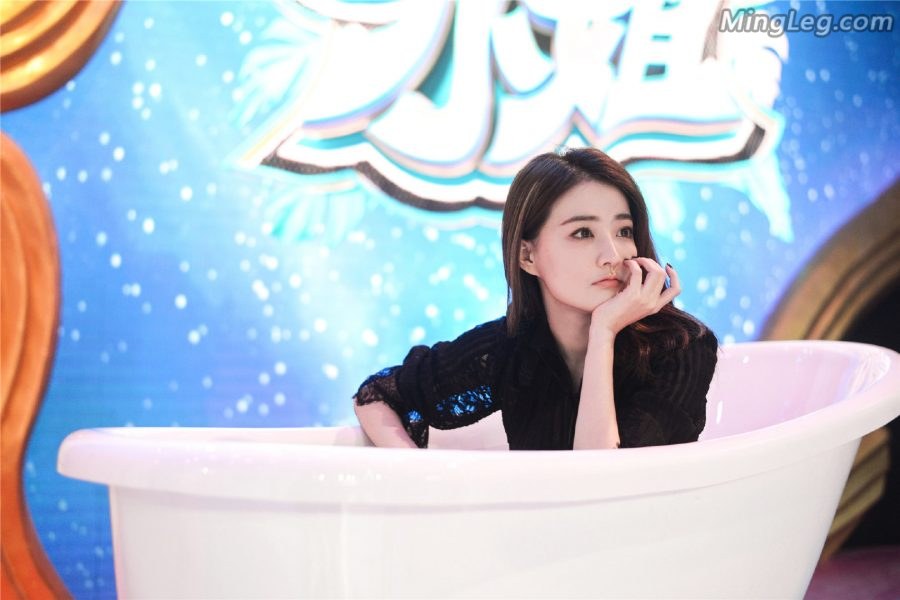 徐璐玉腿高跟做客《Beauty小姐》与大S谈笑风生(12/14)
