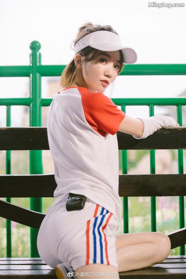 《Hey! Good job》The ladies all have nice legs in sportswear(6/6)