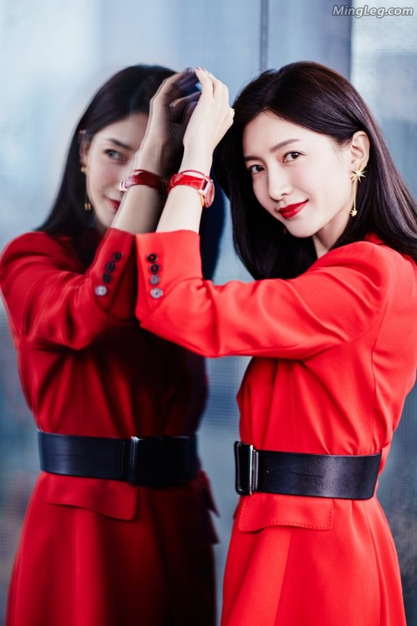 美腿女神江疏影精致美足踩细跟凉鞋(7/13)