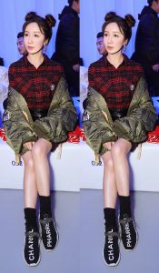 小龙女娄艺潇美腿出境美美哒