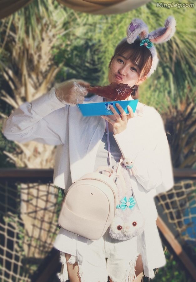 乔欣畅玩迪士尼cosplay兔女郎小嘴撅起来太诱人(20/22)