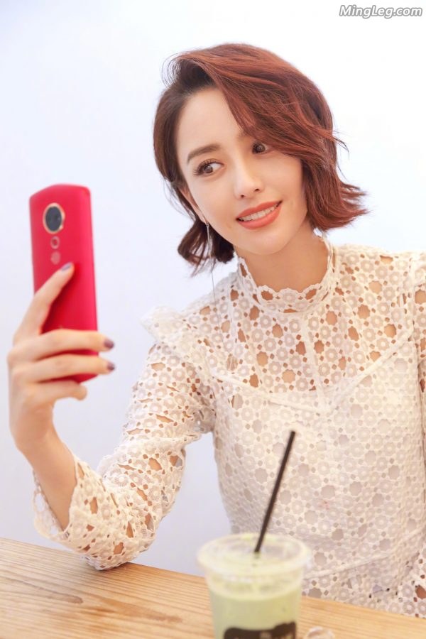 美图T9手机拍摄佟丽娅超美脸蛋(4/6)