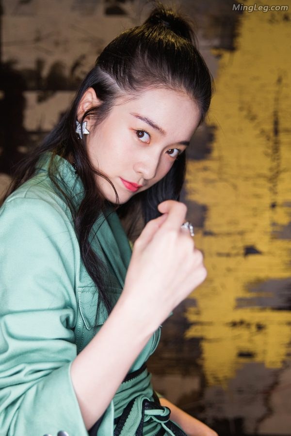 这位美女有点酷张雪迎美腿宣传活动(4/8)