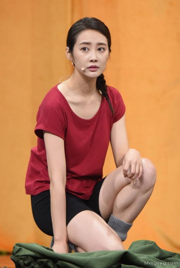 海陆和李纯穿舞蹈鞋小短裤练舞美腿加分(7/13)