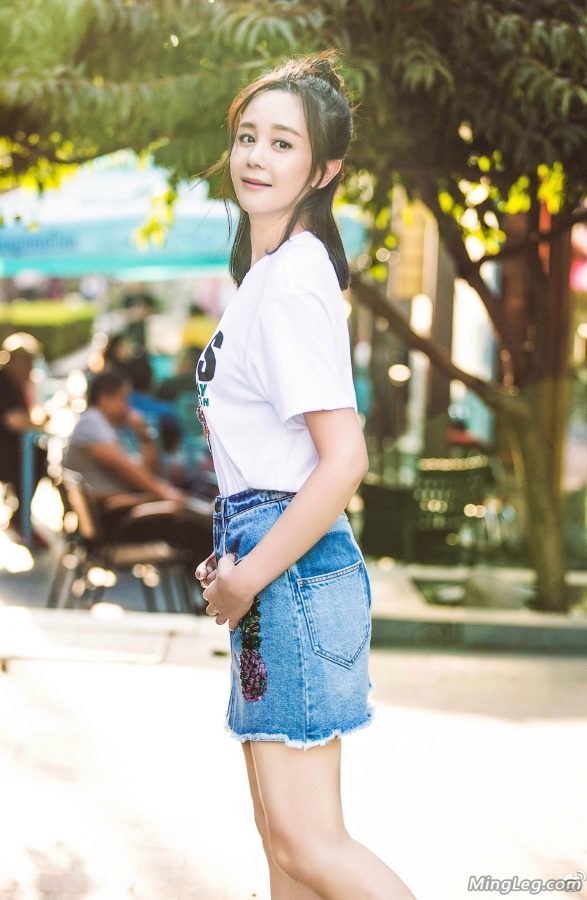 清新甜美的小女森海陆牛仔裙笔直美腿(4/6)
