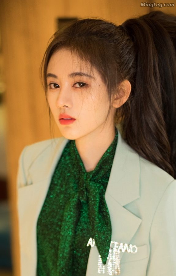 小美人鞠婧祎上节目哪都好就是不怎么露腿(4/13)