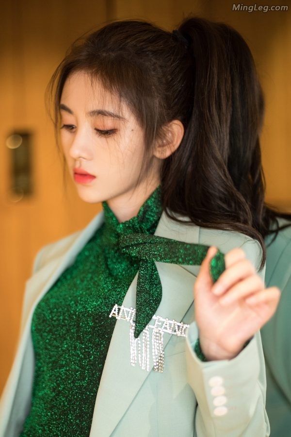 小美人鞠婧祎上节目哪都好就是不怎么露腿(5/13)