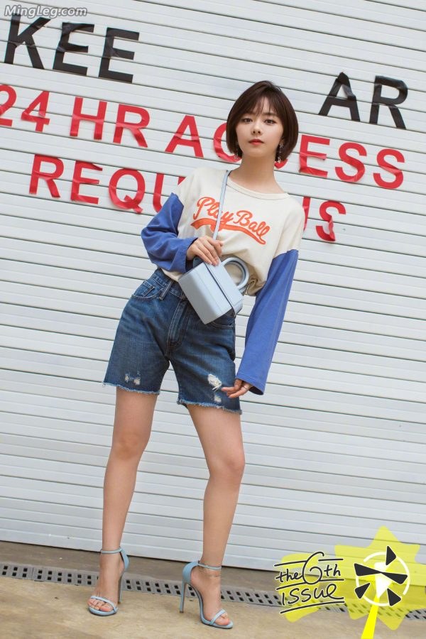 童颜美女谭松韵短裤细高跟亮眼（第1张/共9张）