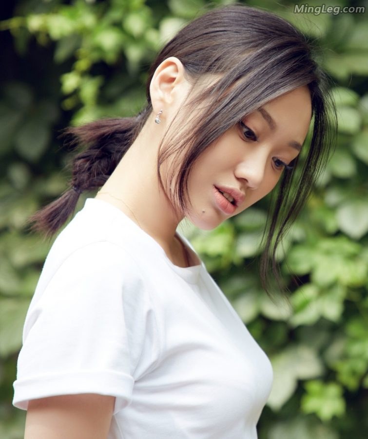 熟女闫妮和女儿邹元清同框看起来更像姐妹花(11/12)