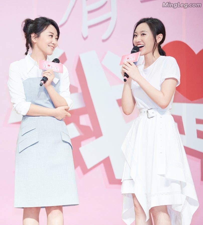 熟女闫妮和女儿邹元清同框看起来更像姐妹花(4/12)