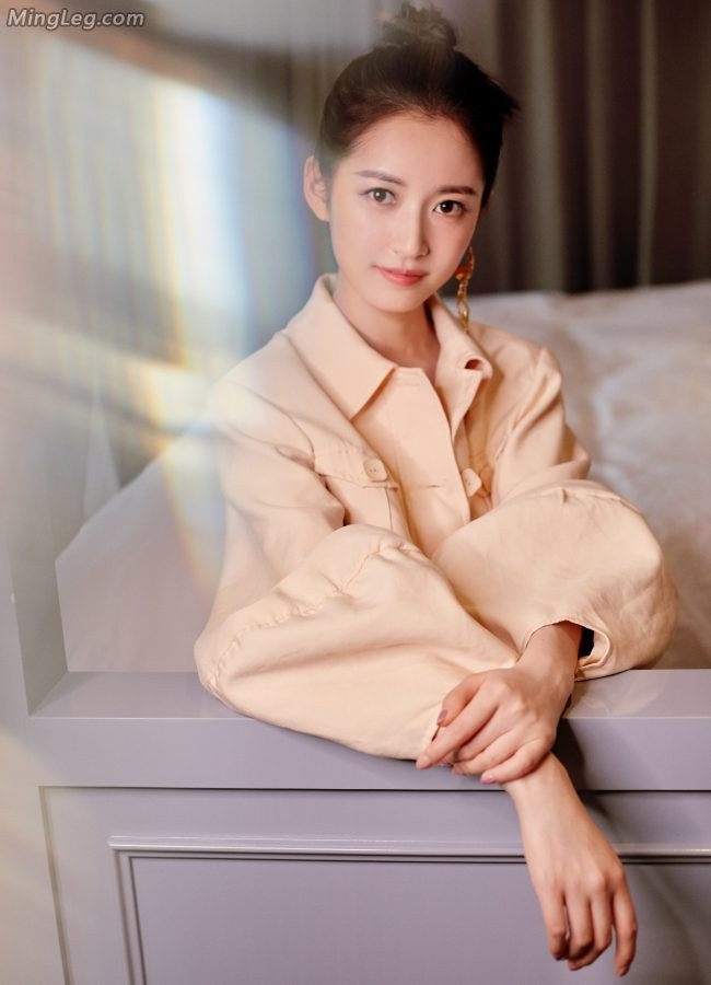 敏敏陈钰琪的高跟鞋大长腿心动了没有(7/8)