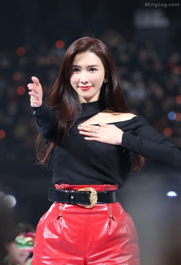 熟女林志玲黑丝网袜美腿活力热舞(7/8)