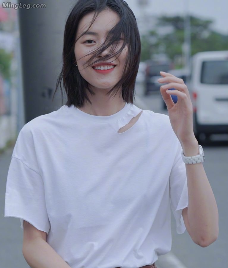 刘雯纯美外拍没有高跟鞋长腿依旧诱人(6/6)