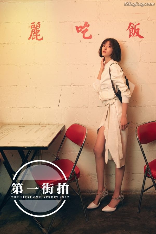 李溪芮80年代复古写真长腿太美丽(1/4)