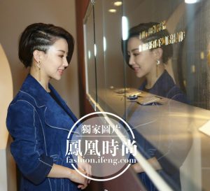 潘晓婷脚踩尖头细高跟鞋气质优雅成熟魅丽