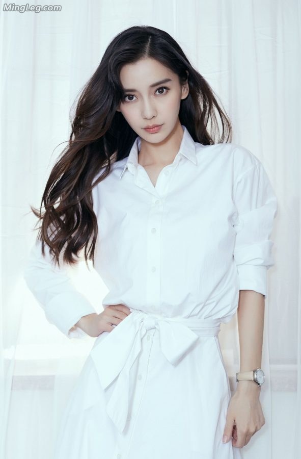 醉美少妇Angelababy杨颖风情纹身玉足(10/17)