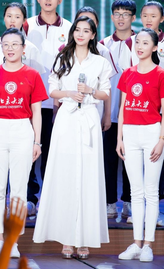醉美少妇Angelababy杨颖风情纹身玉足(16/17)