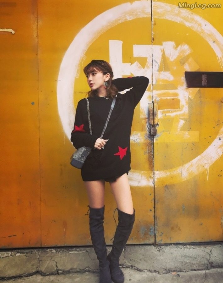 主播周淑怡靴子美腿青春范儿(1/1)