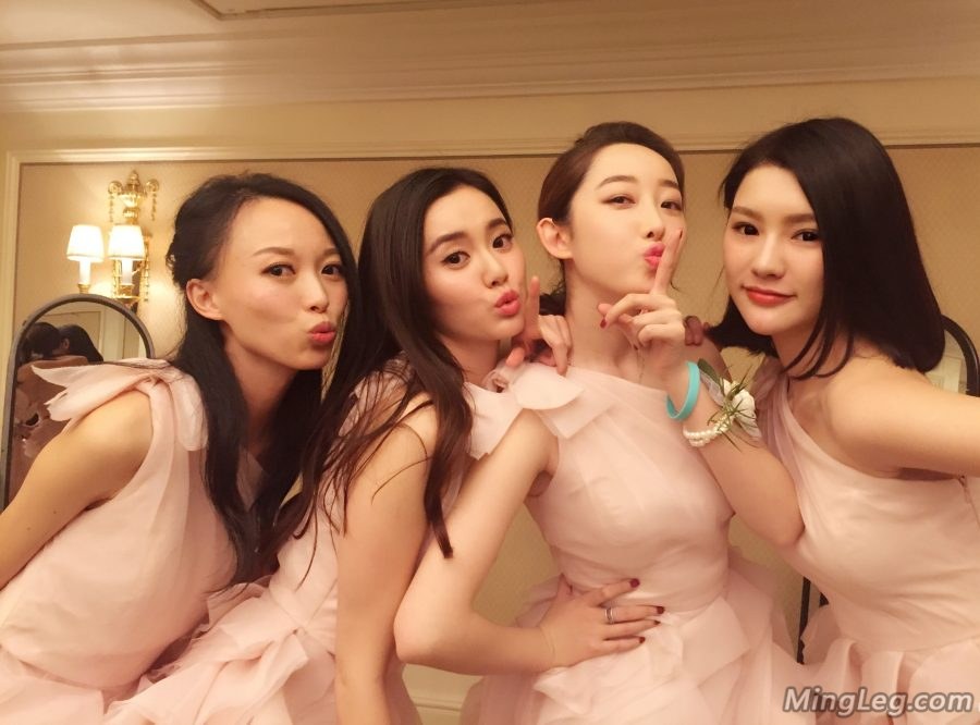 江铠同、蒋梦婕、沐奕杉高跟美腿伴娘团(3/3)