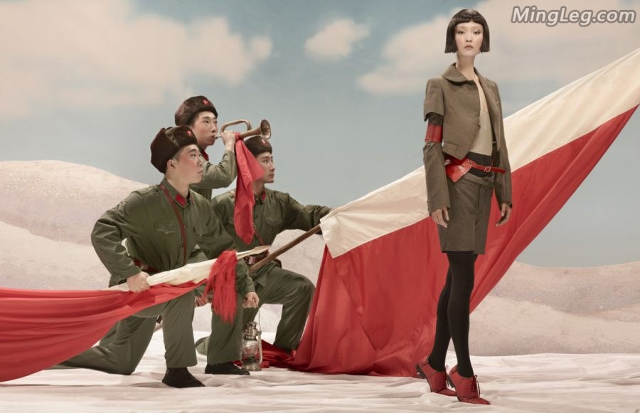 不爱红装爱武装,杜鹃拍穿越感写真(3/4)