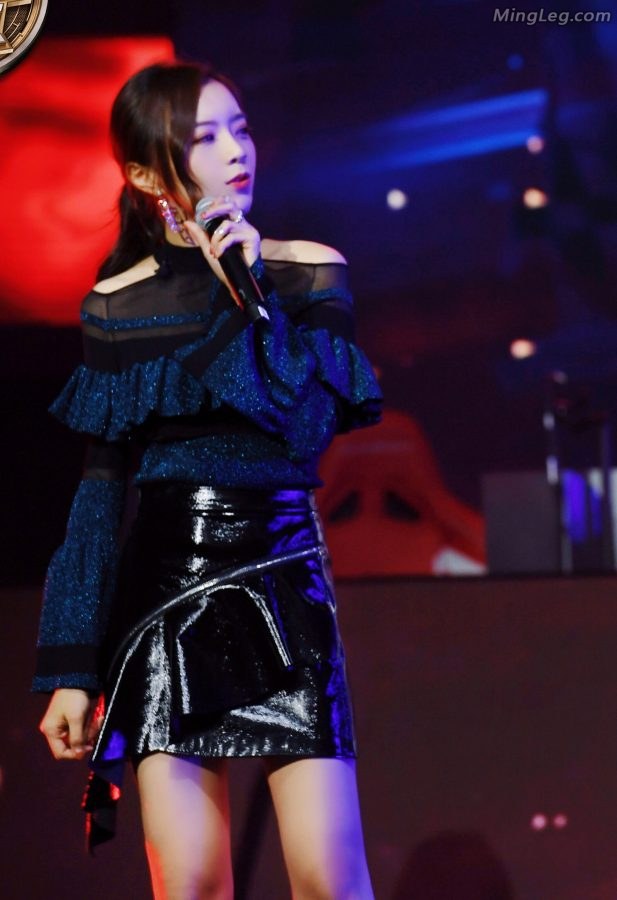 “电竞六美”冯提莫、周二珂、余霜、阿冷、王靖雯、周淑怡同台哪个你最中意(8/9)