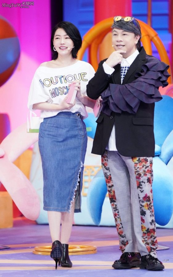 林志玲姐姐长腿美胸秒杀小S(5/5)
