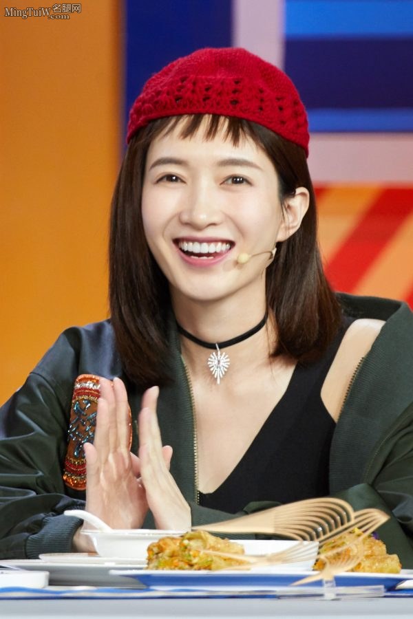 江疏影神cos《这个杀手不太冷》女主角,我只是来看腿的(5/5)