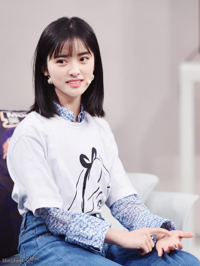 青春年少的沈月遇见中年熟女李静(8/8)